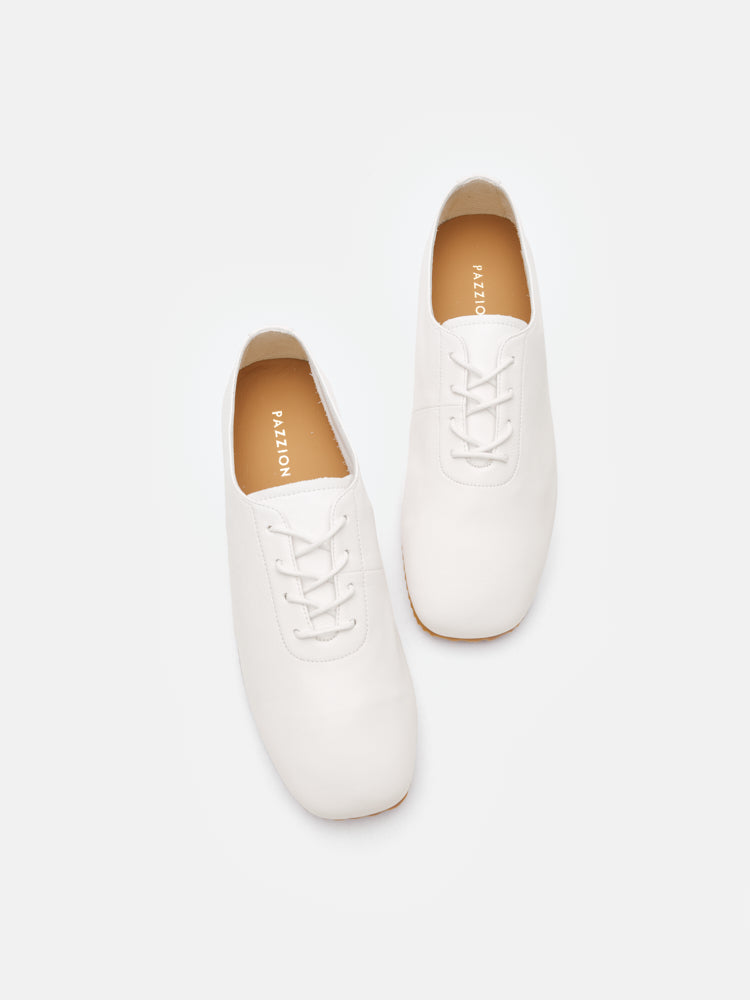 PAZZION, Arden Classic Lace-Up Flats, White